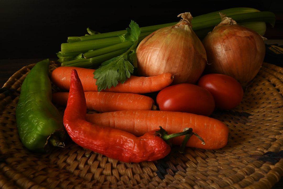 Ofenpastinaken mit Honig und Thymian
