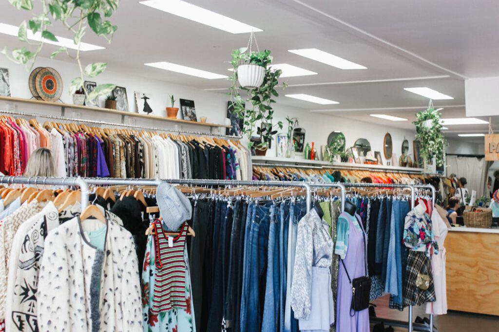 Secondhand zuerst: Wie du Gebrauchtes sicher kaufst — Foto via Unsplash